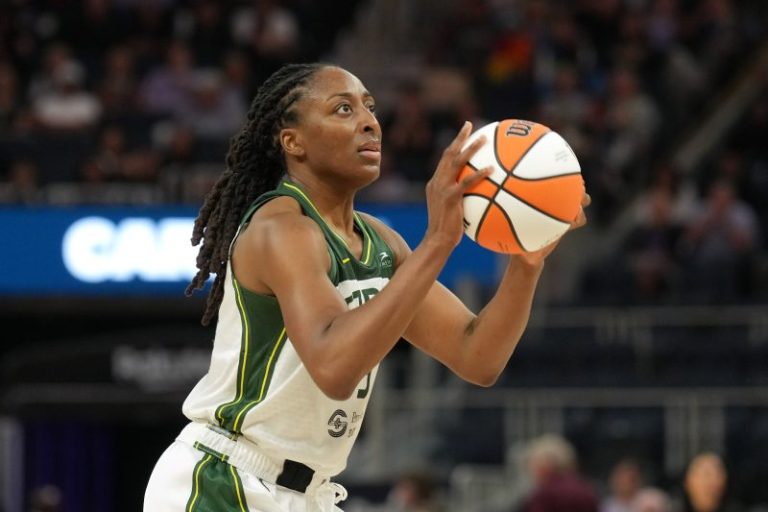 Storm clinches WNBA’s last playoff spot with dramatic win