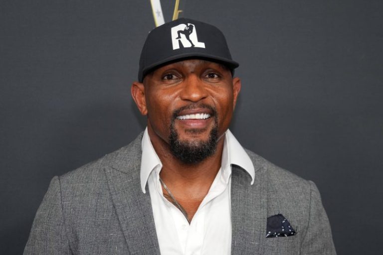 NFL legend Ray Lewis has choice words for Deion Sanders’ Colorado team