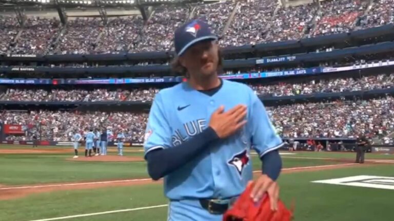 Gotta See It: Gausman gets standing ovation in potential Toronto farewell