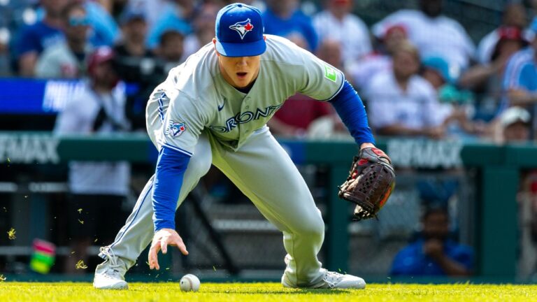 Blue Jays will look to carry over scrappiness after forcing extras in loss